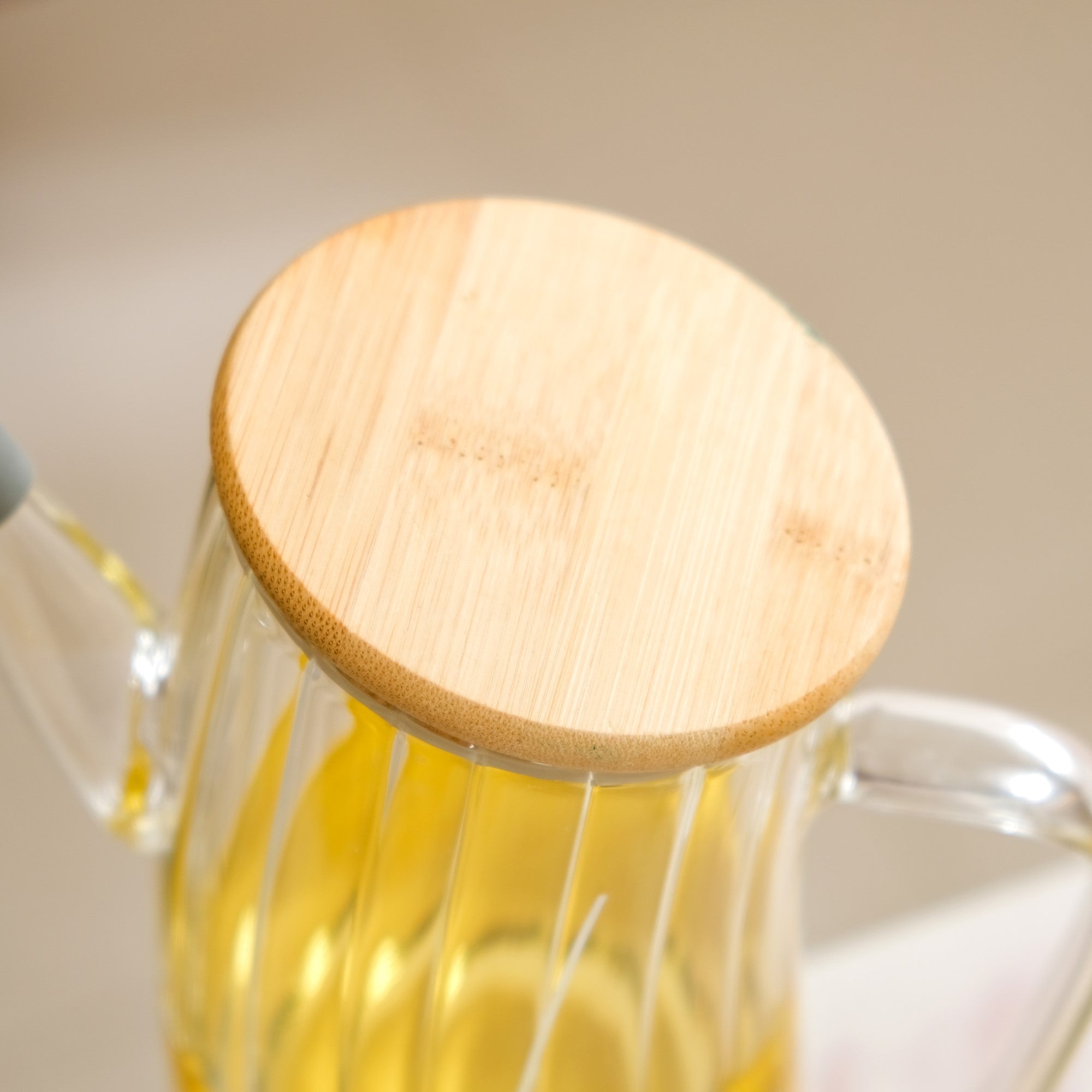 Fluted Borosilicate Glass Oil Jar 800ml