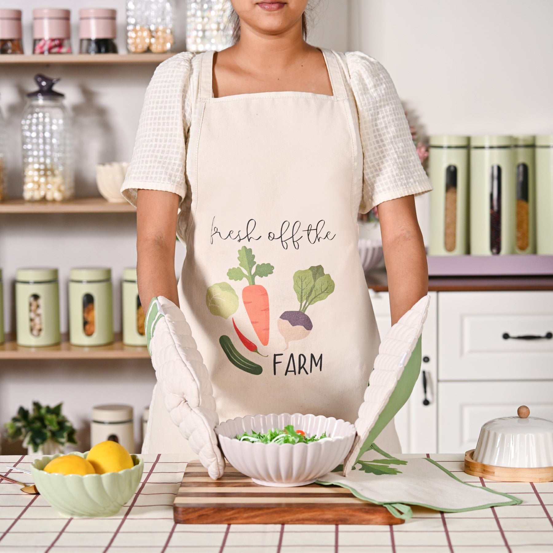 Farm Fresh Apron Mitten Pot Holder Hand Towel Set Of 4