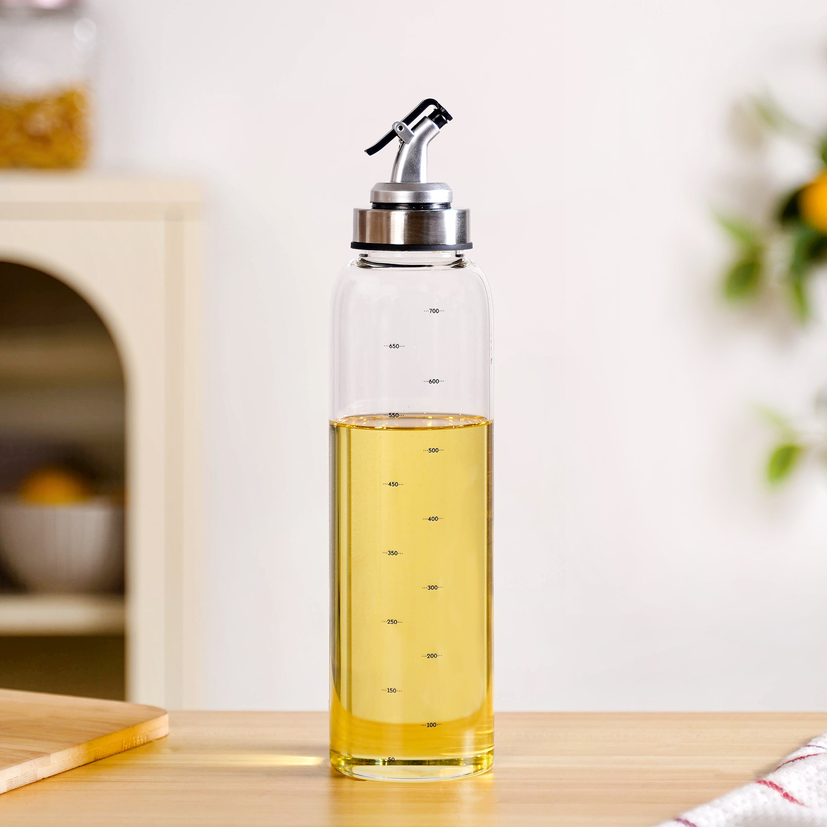 Glass Oil Dispenser Bottle With Measurement Marking 750ml