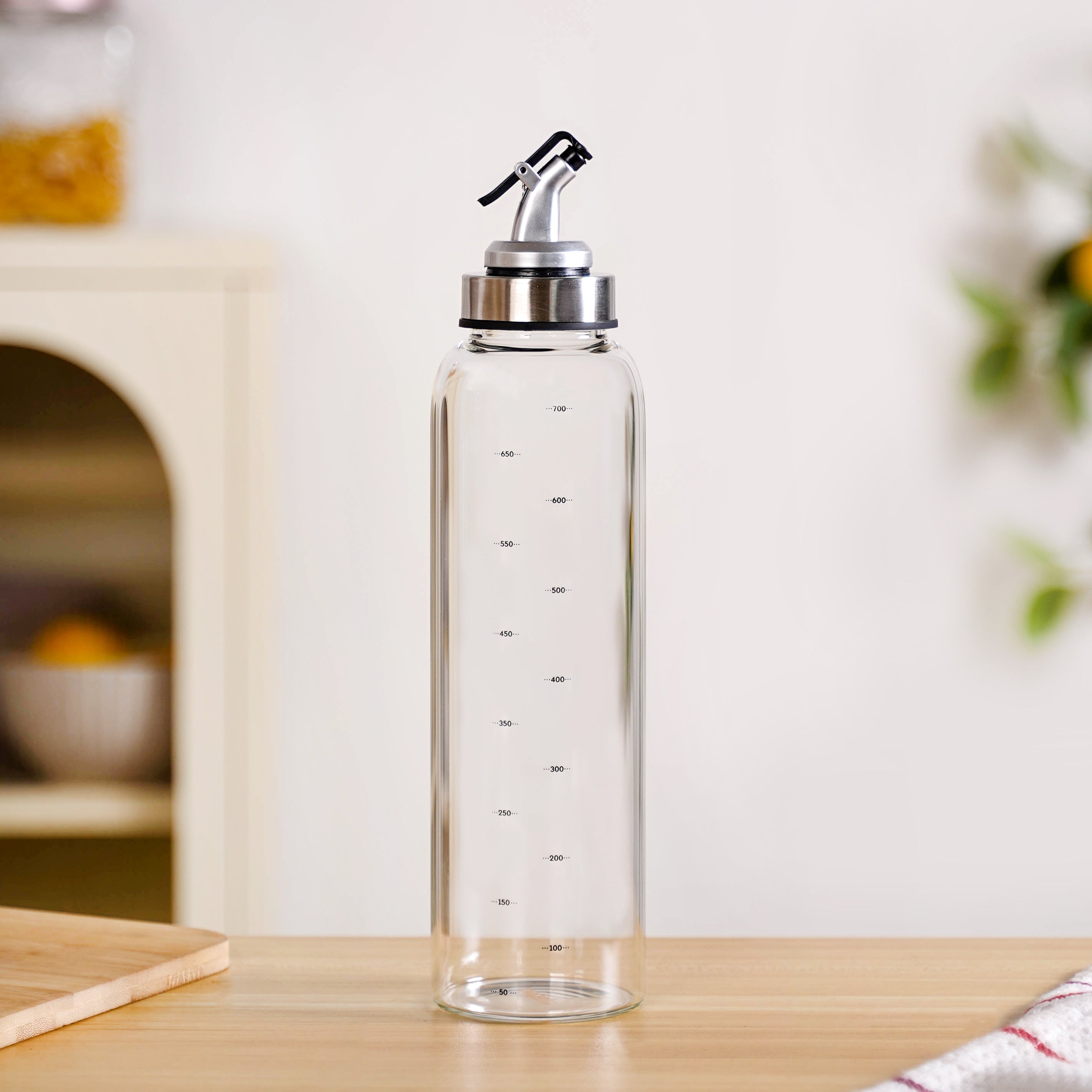 Glass Oil Dispenser Bottle With Measurement Marking 750ml