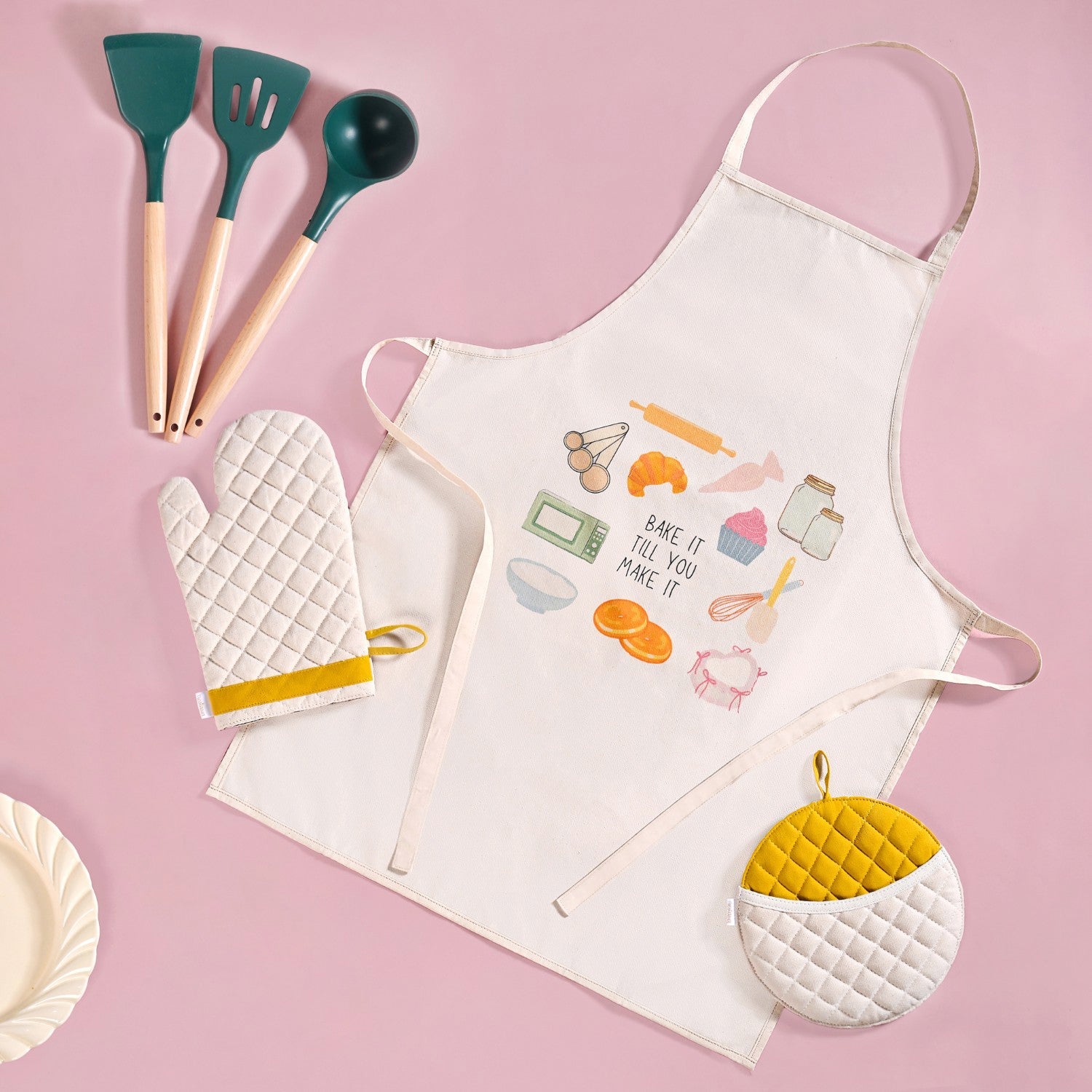 Gourmet Kitchen Gift Hamper With Apron Trivet Mitten And Spatula