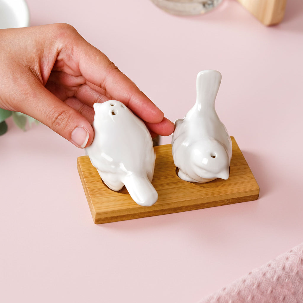 Lovebirds Salt And Pepper Shaker Set With Stand