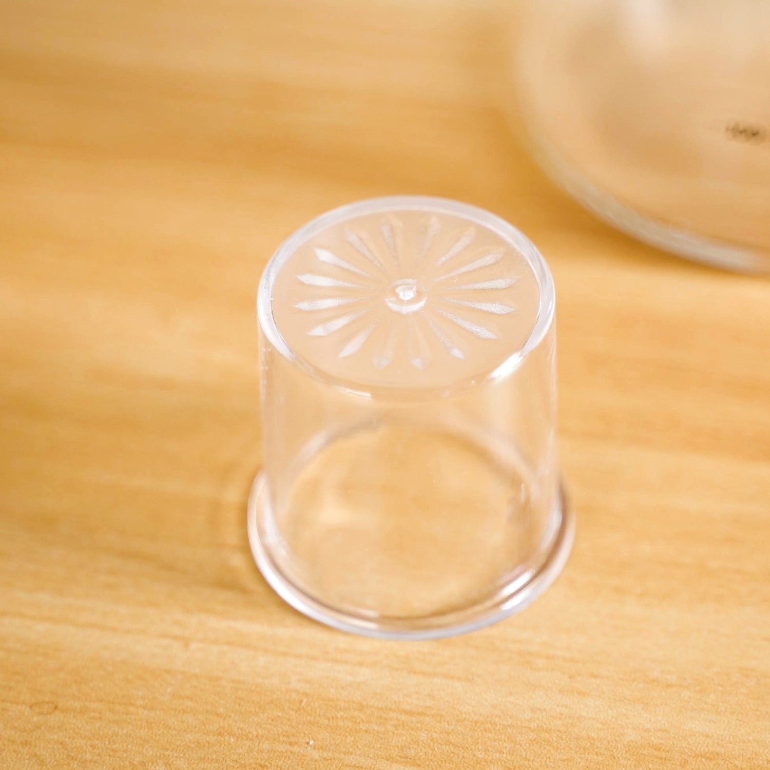 Smart Pour Glass Oil And Vinegar Bottle With Stainless Steel Lid 750ml